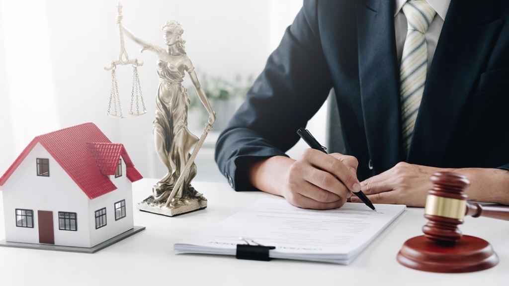 Why Hiring an Expert Lawyer is Important: My Experience with an Estate Planning&nbsp;Attorney